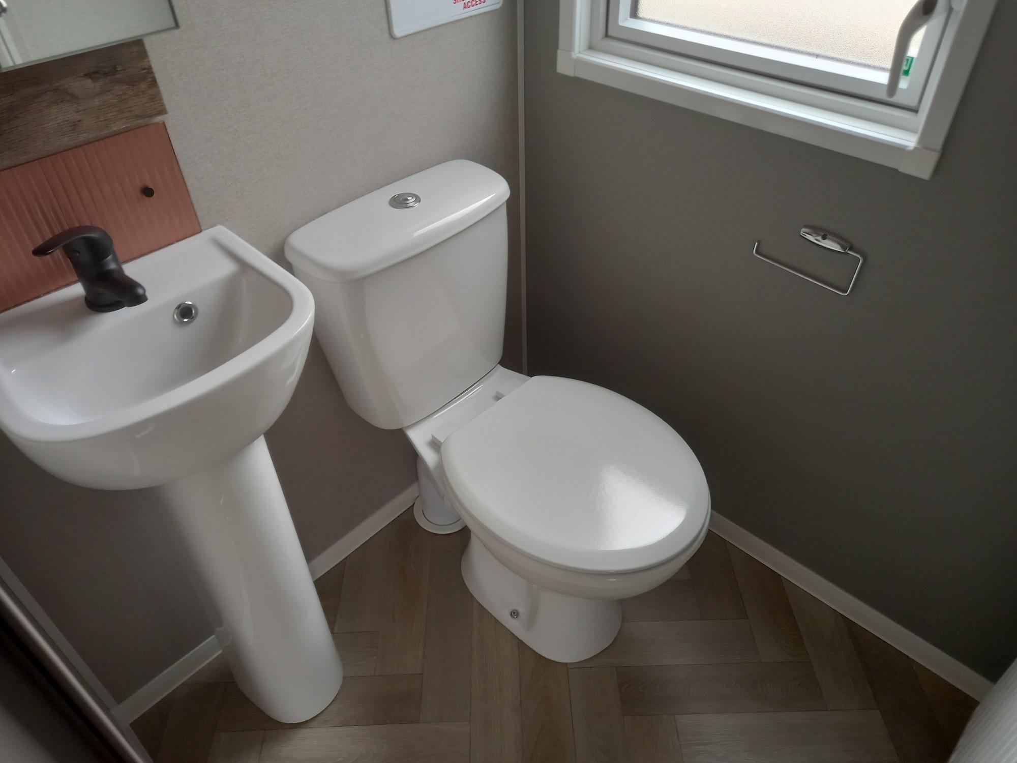 Willerby Leven: New Static Caravans for Sale from ABI, Swift & Willerby, Adderstone, Belford Large Image 5