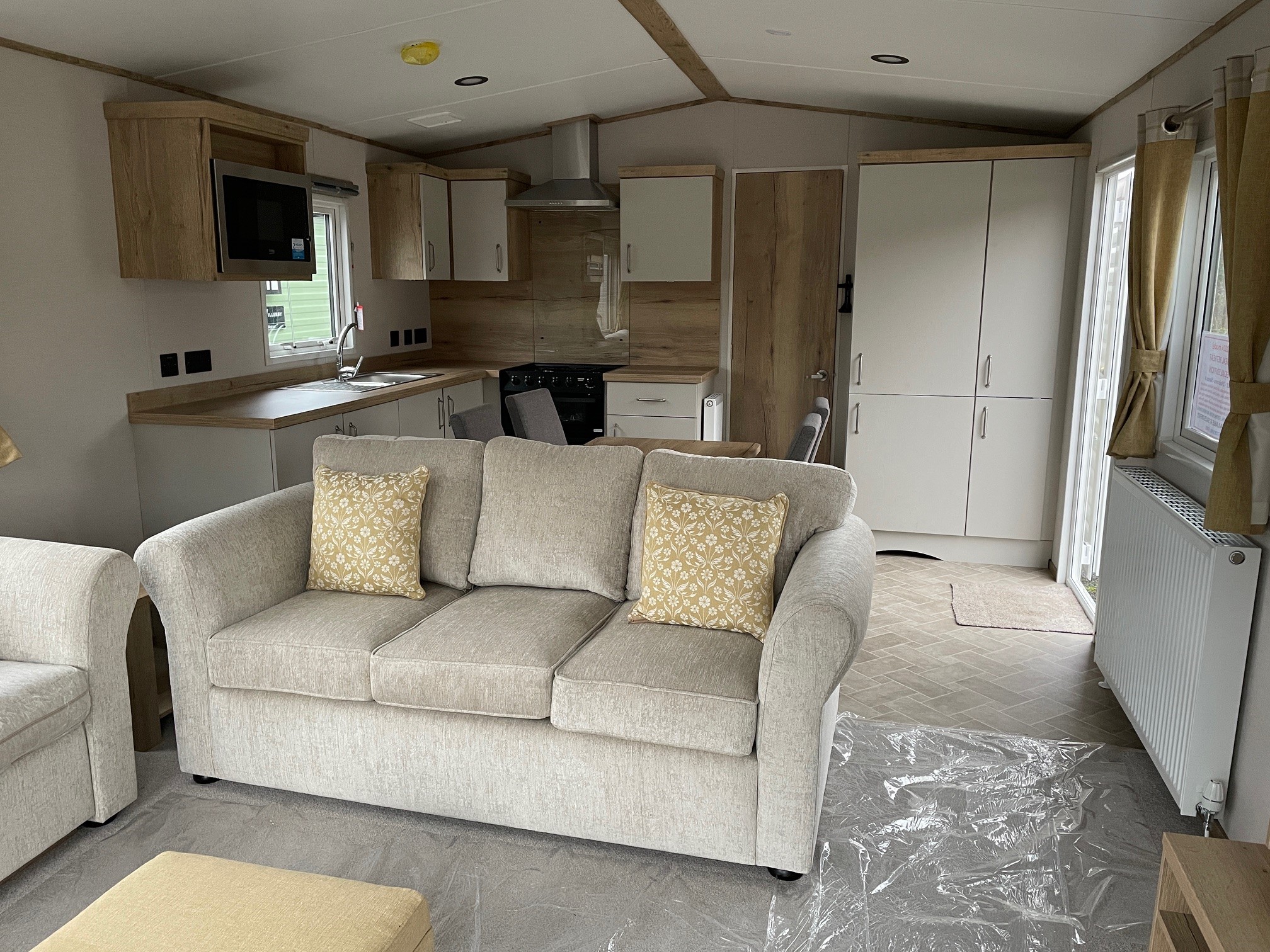 ABI Ideal Retreat: New Static Caravans for Sale, Rothbury, Northumberland Large Image 3