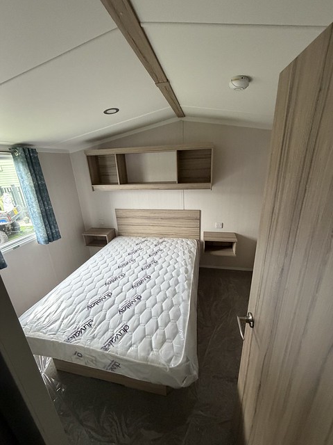 2025 Swift Royan at The Butts, Stanhope | Ideal Caravans Large Image 2
