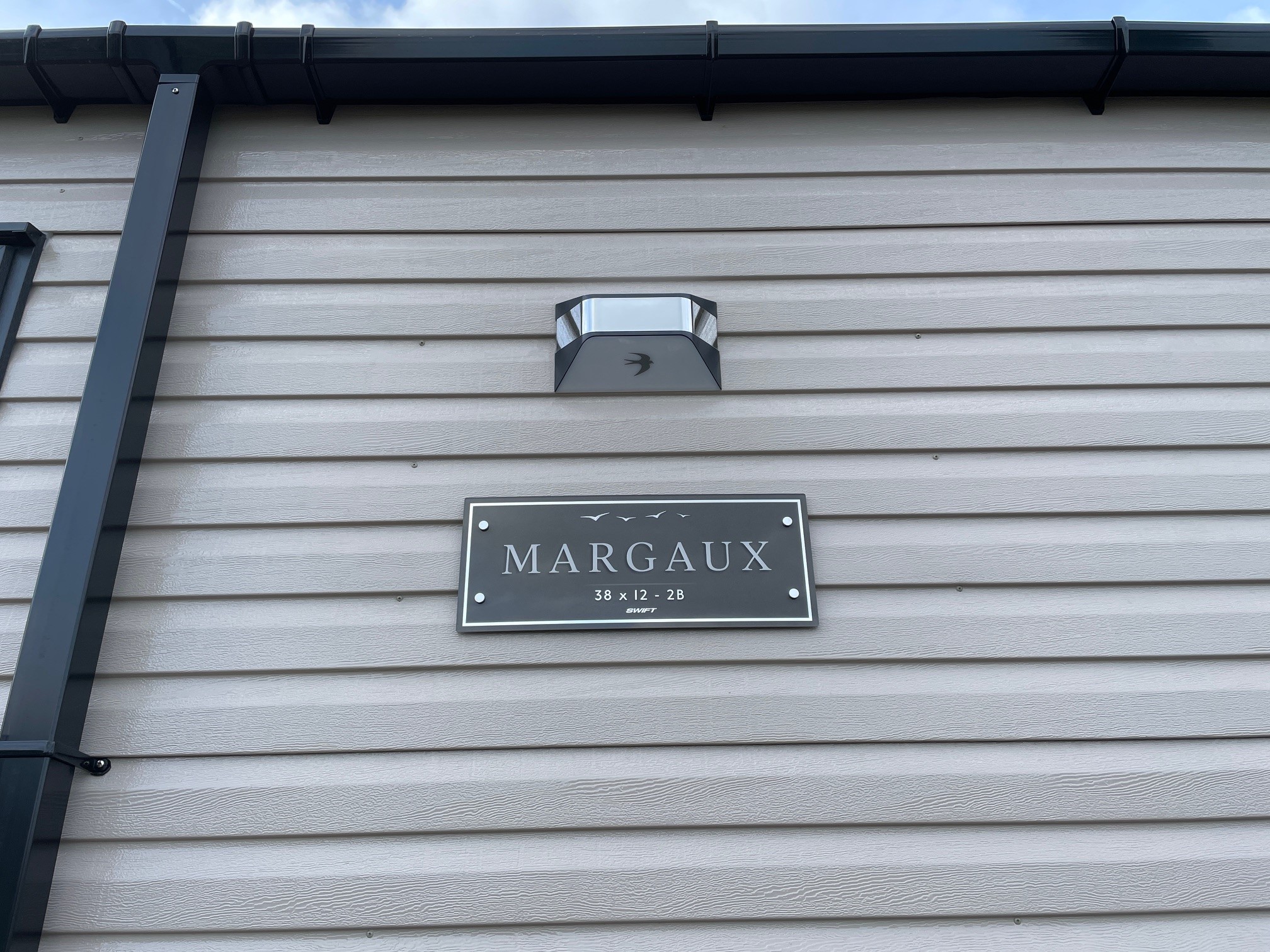 2026 Green Swift Margaux | Ideal Caravans Langley Moor Large Image 4