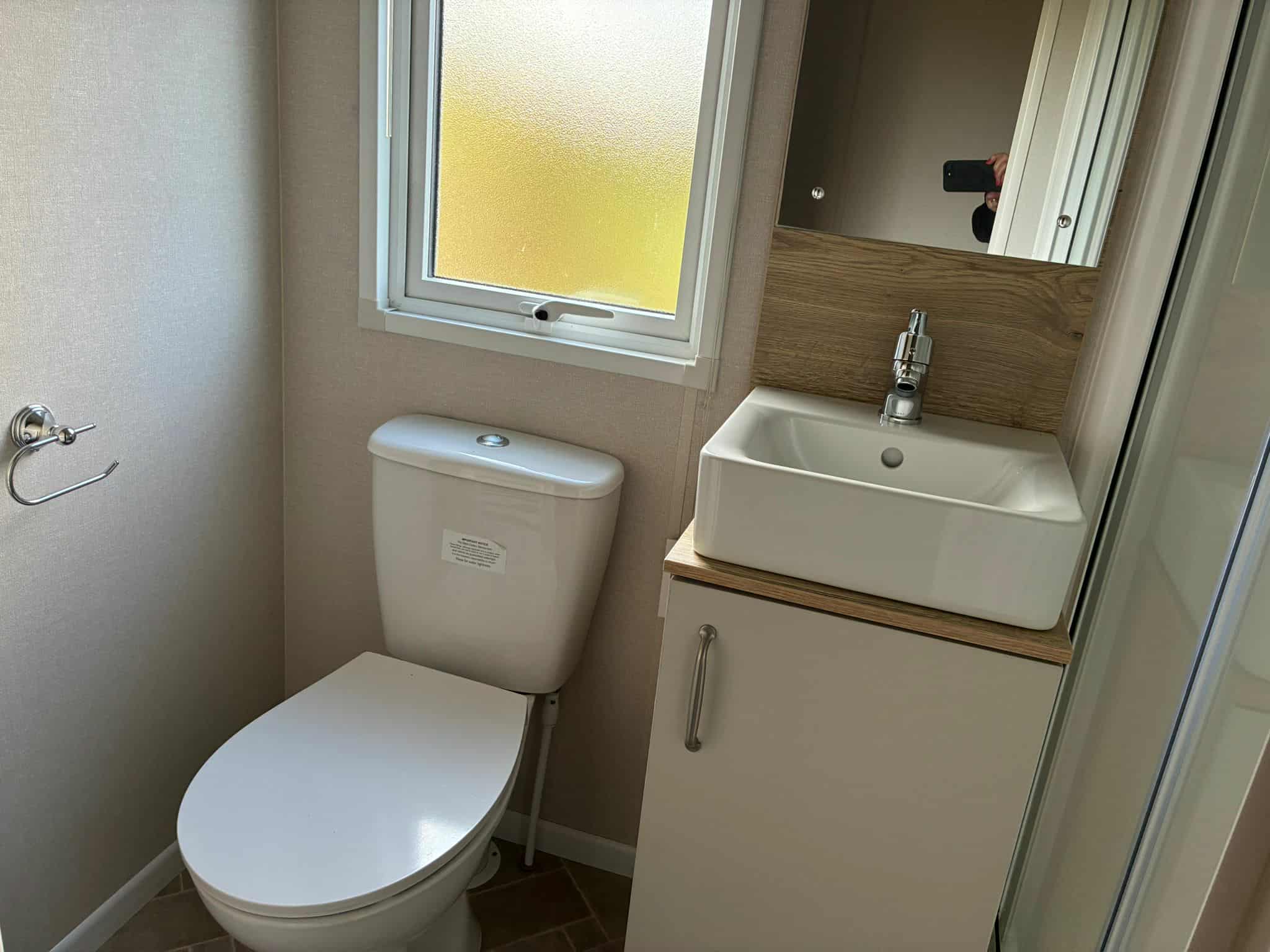 2025 Green ABI Ideal Retreat | Ideal Caravans Durham Large Image 4