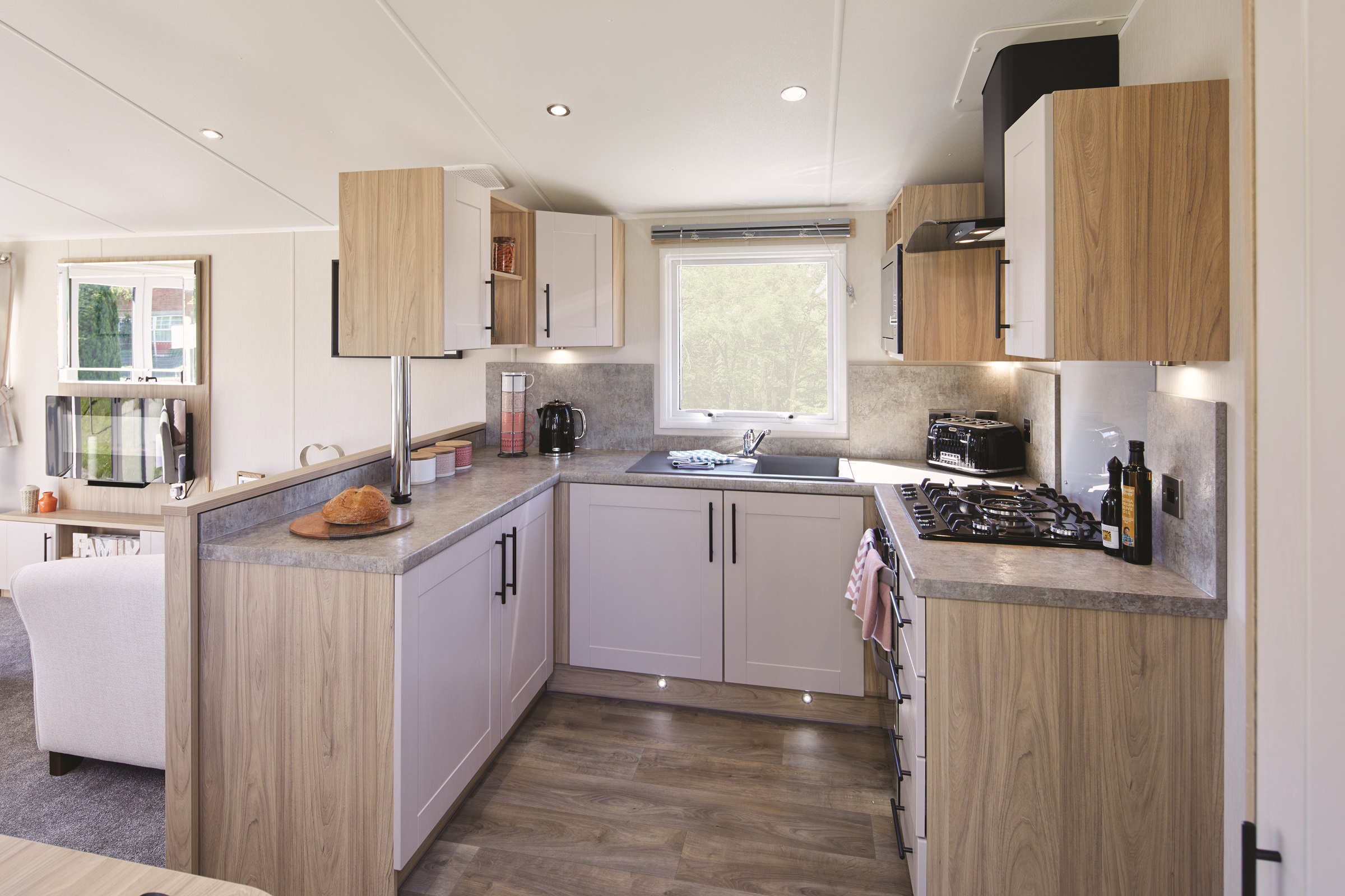 2024 Willerby Manor Outlook | Ideal Caravans Adderstone Large Image 3