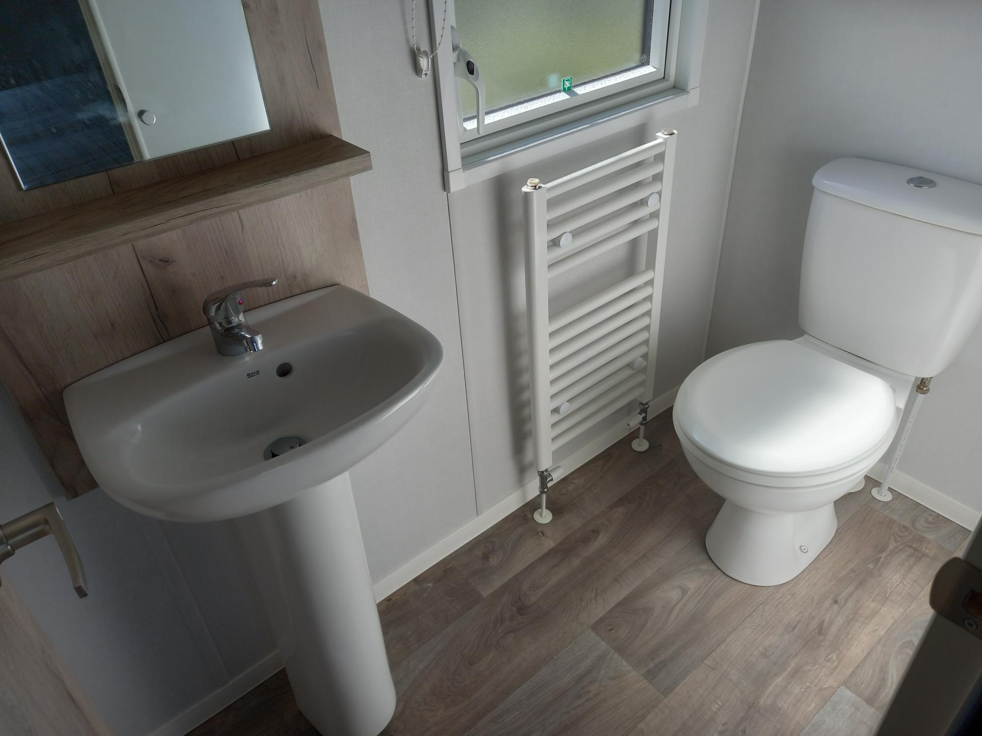 2025 Willerby Buxton 40x12 Holiday Home | Ideal Caravans Durham Large Image 5