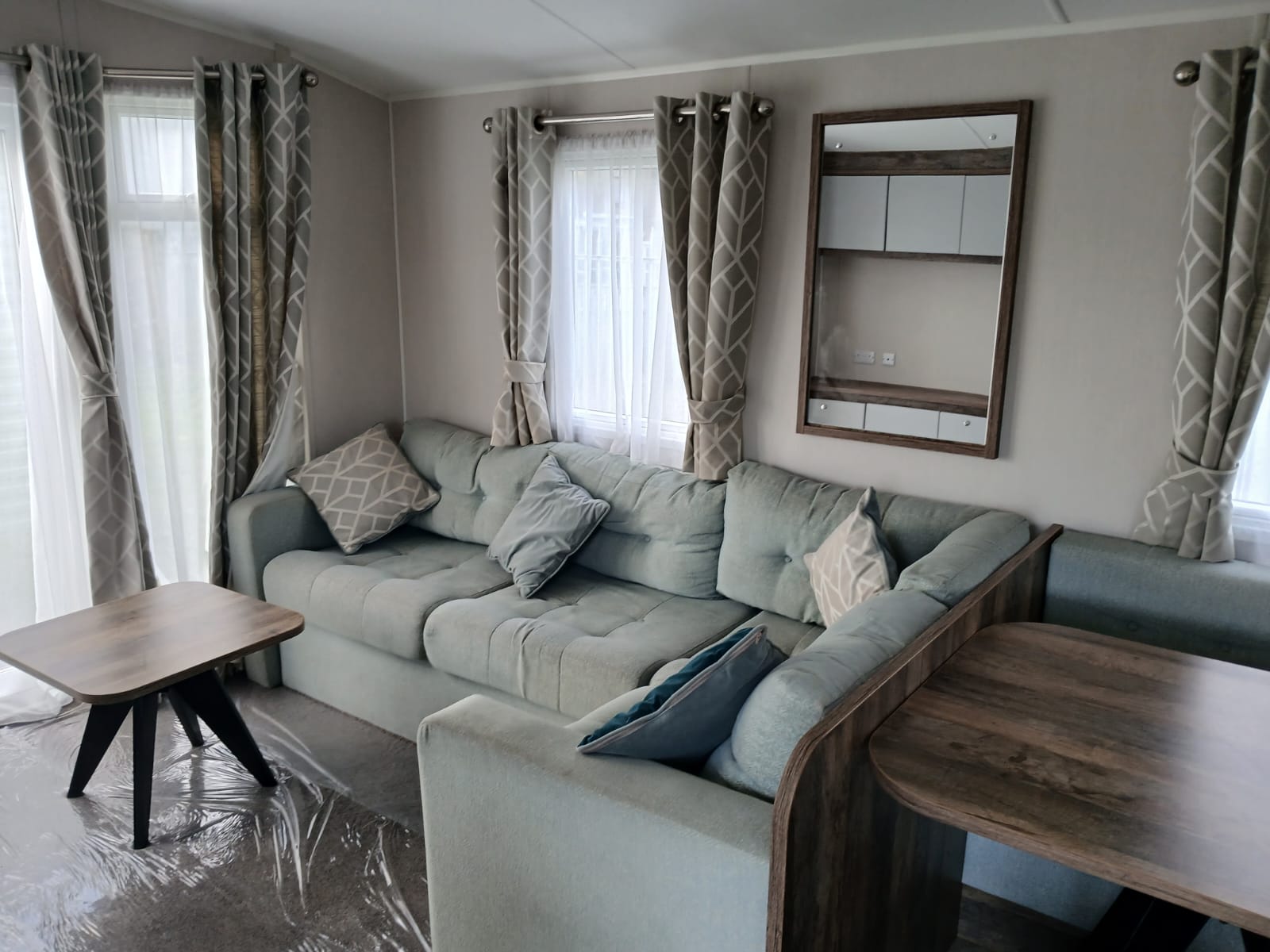 Pre-Owned 2022 Willerby Brookwood 36x12 | Ideal Caravans Durham Large Image 3