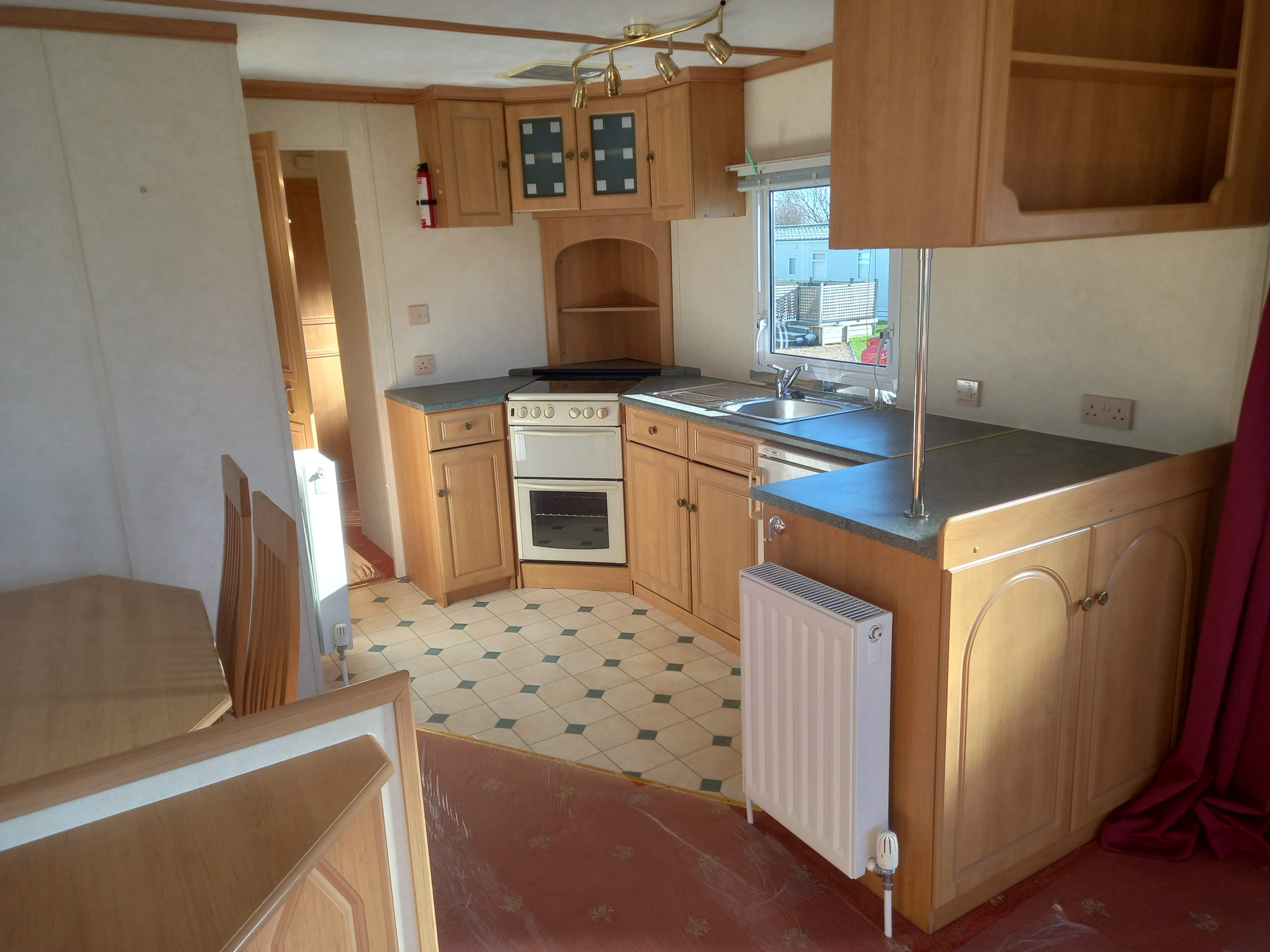 2004 Carnaby Freestyle 35x12 2 Bed | £9,995 | Ideal Caravans Large Image 2