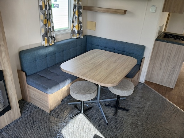 Pre-Owned 2014 Willerby Salsa Eco 35x12 3 Bed Holiday Home | Ideal Caravans Large Image 3