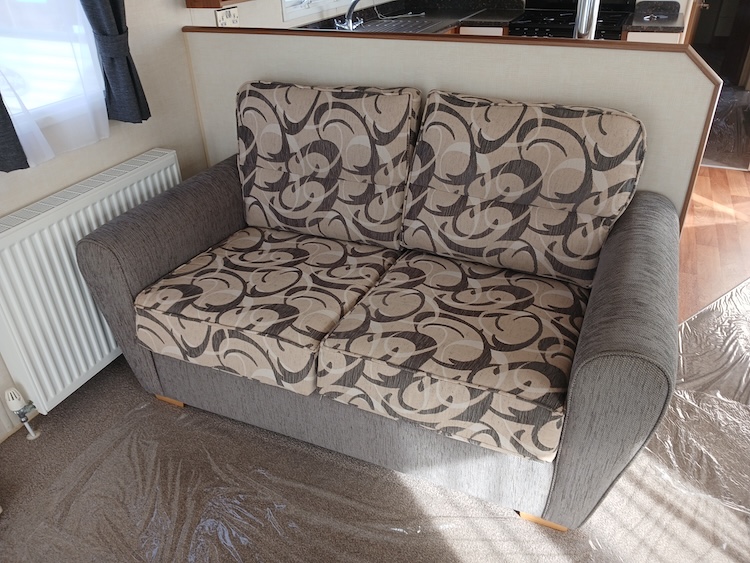 2012 Willerby Isis 35x12 2 Bed Holiday Home for Sale at Ideal Caravans Large Image 2