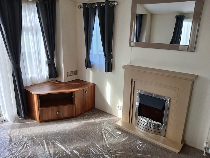 2012 Willerby Isis 35x12 2 Bed Holiday Home for Sale at Ideal Caravans Large Image 4