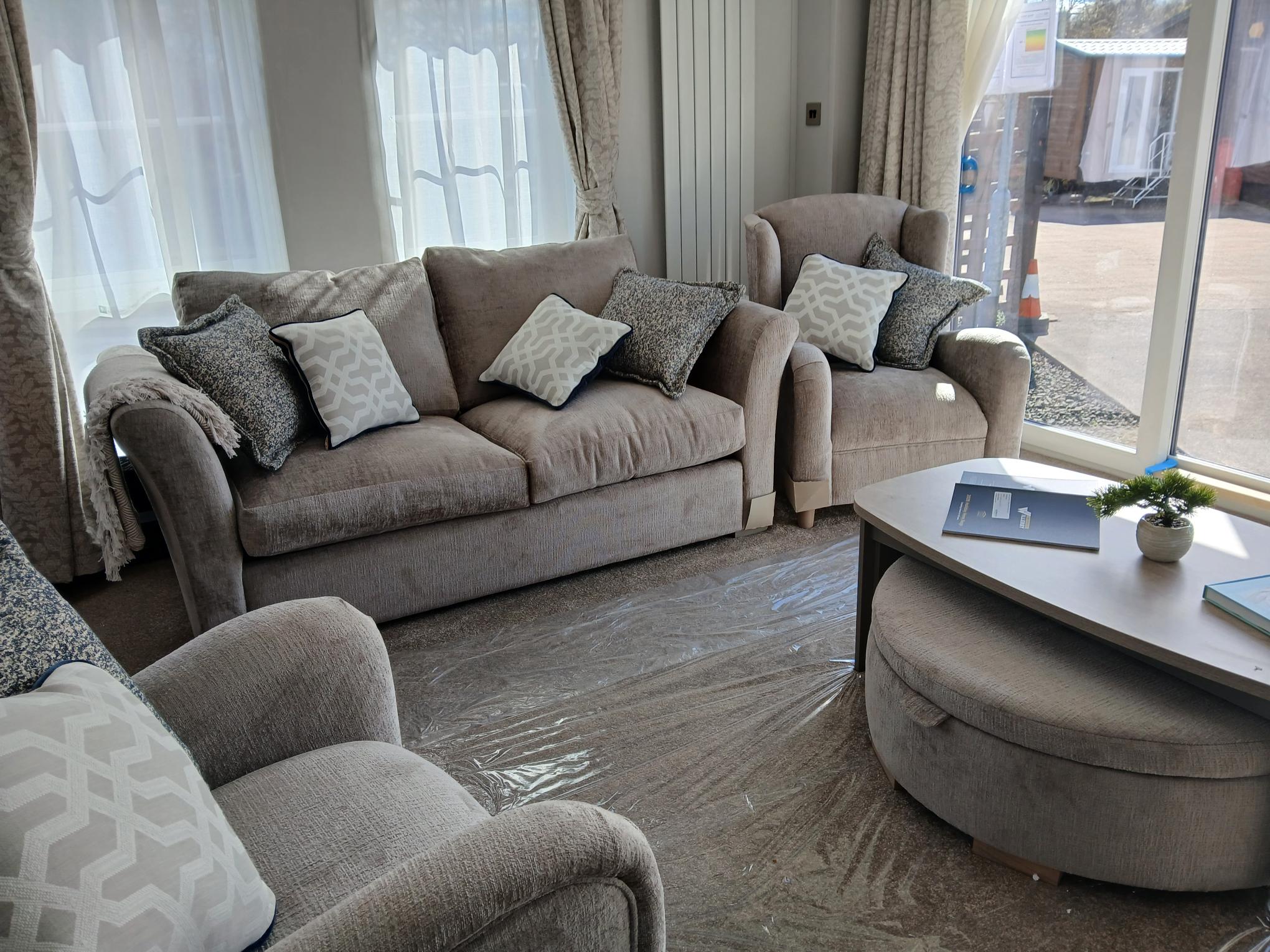 2026 Willerby Vogue Lodge 43x14 2 Bed Luxury Static Caravan | Adderstone Showground Large Image 3