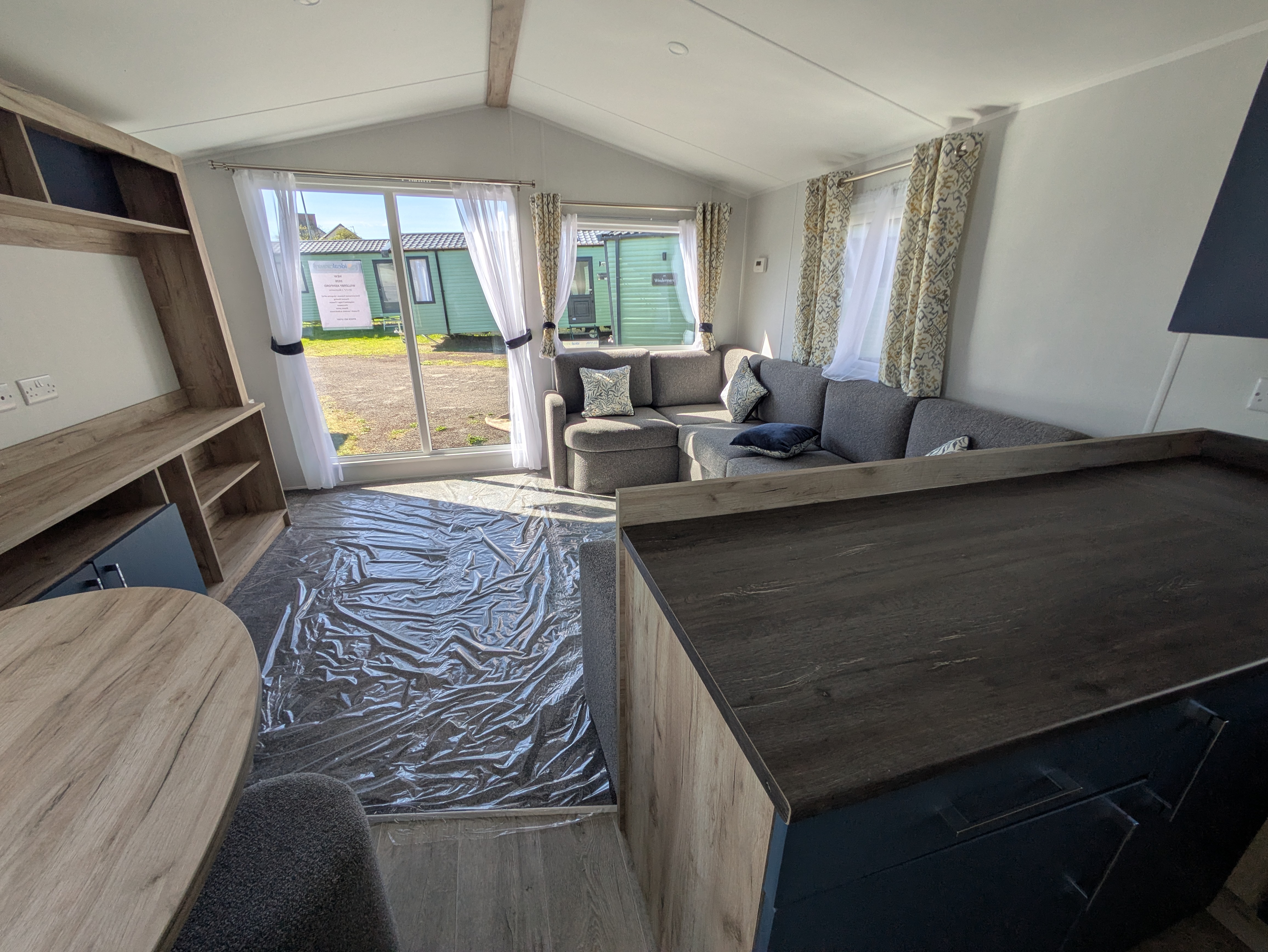 2026 Willerby Ashford for Sale | Bluebell Farm Park Northumberland | Ideal Caravans Large Image 2