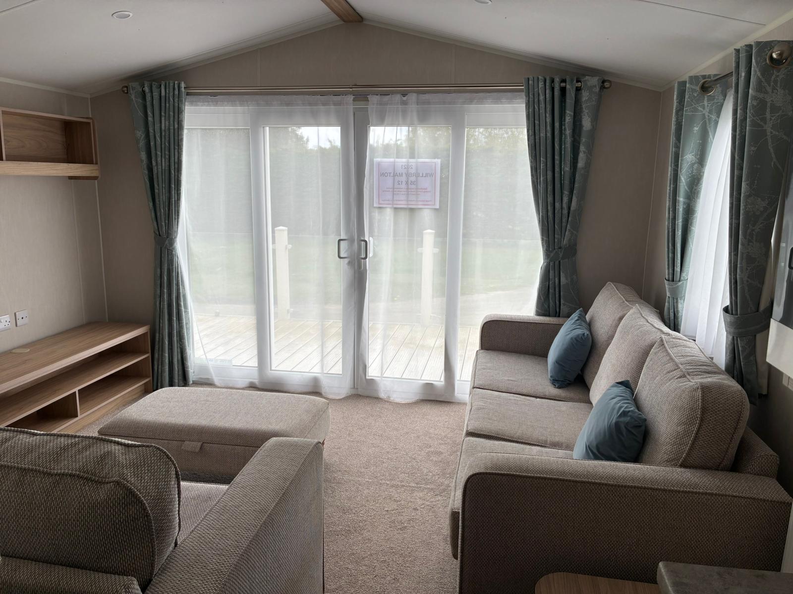2017 Willerby Lymington 35x12 2 Bed for Sale, Seldom Seen Caravan Park Large Image 4