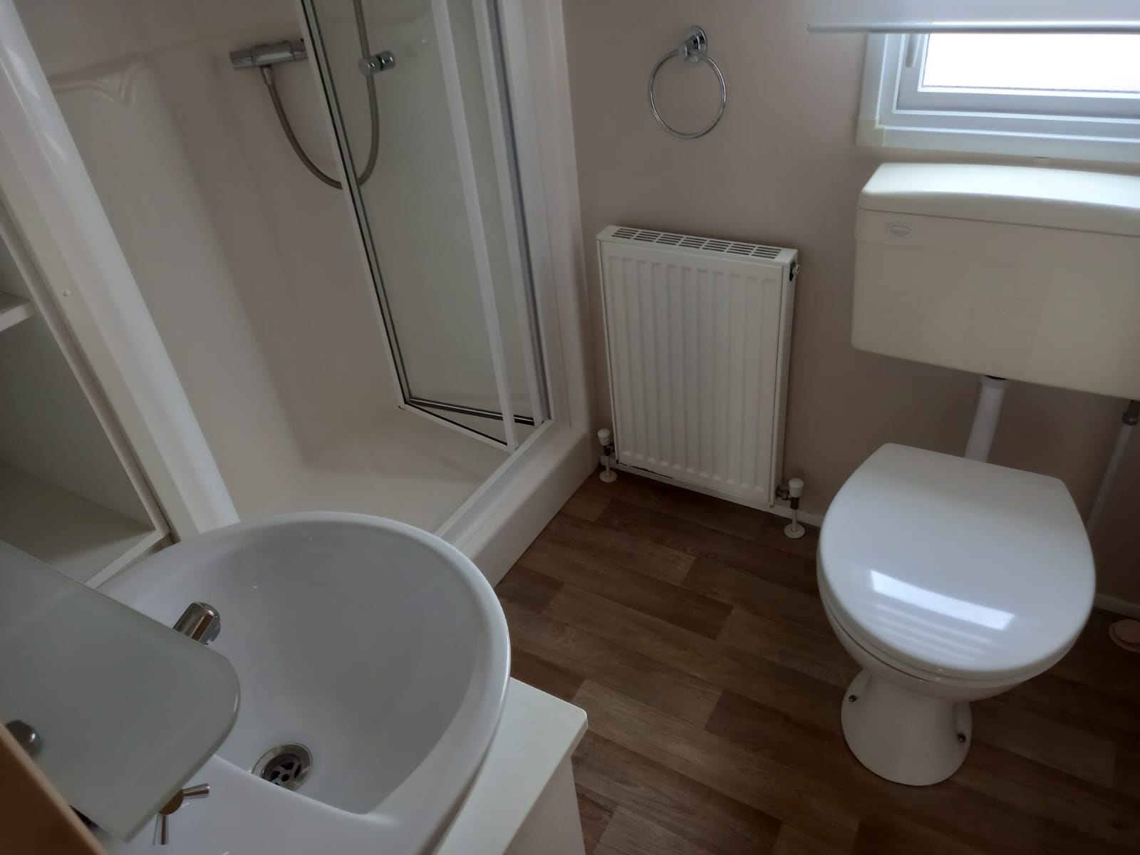 Temporary Accommodation Caravan | 2014 Willerby Vacation 3 Bed For Sale Large Image 5
