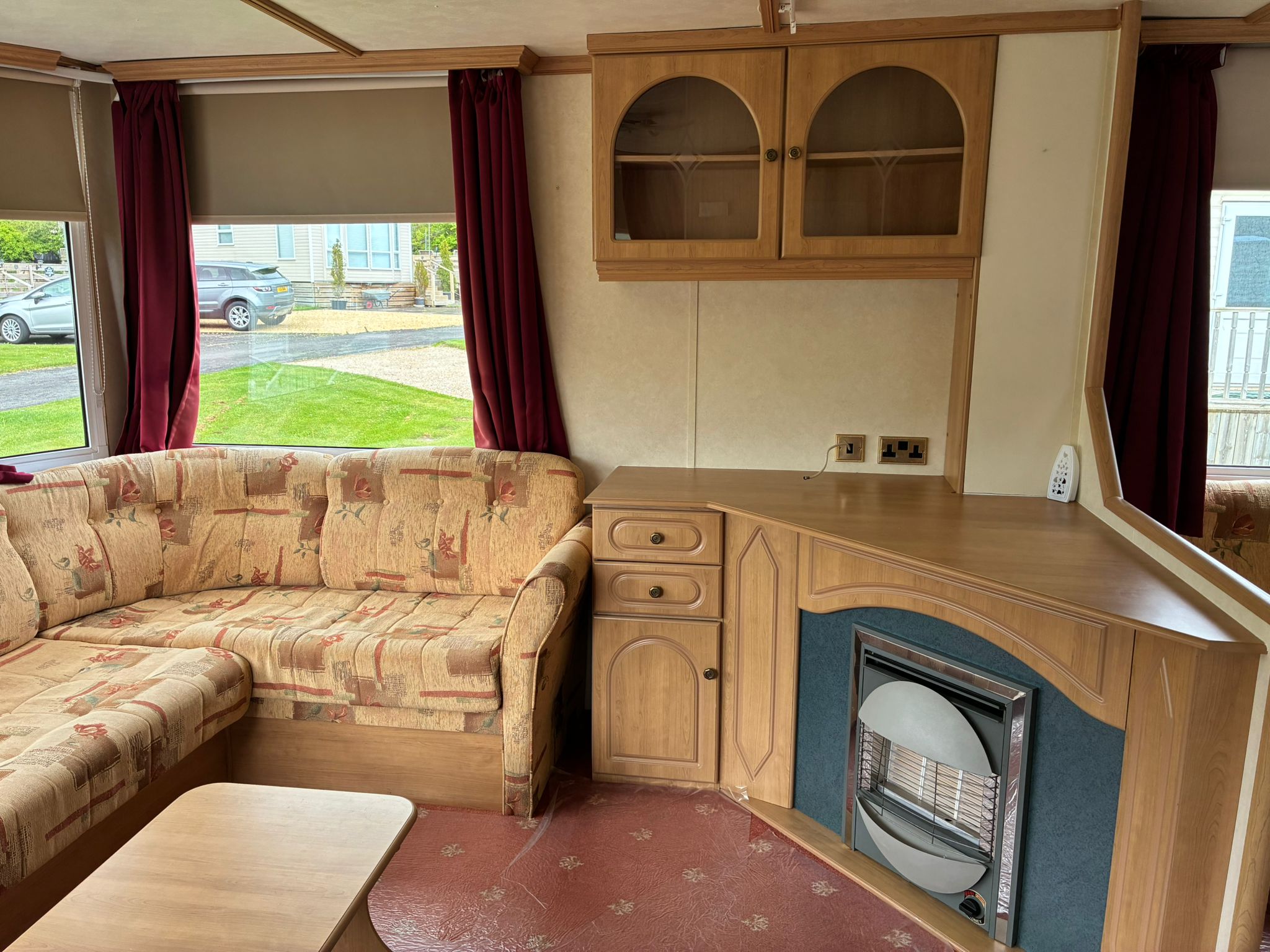 2004 Carnaby Freestyle 35x12 2 Bed for Sale | Adderstone C.P | Ideal Caravans Large Image 2