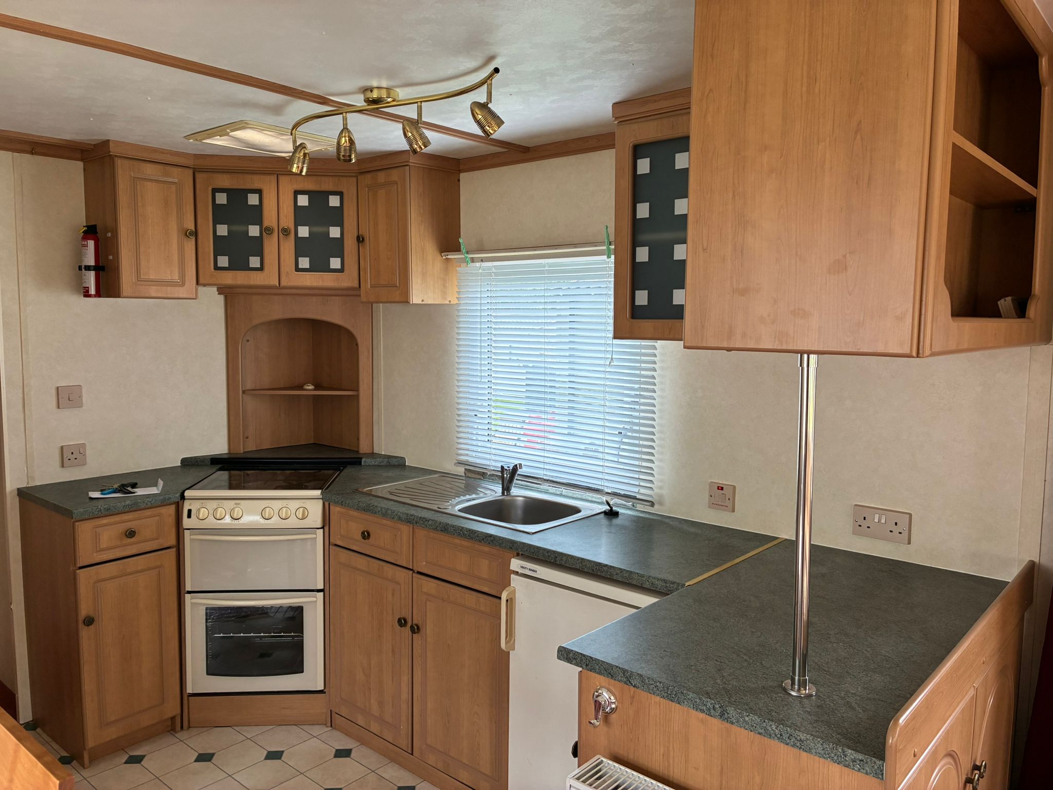 2004 Carnaby Freestyle 35x12 2 Bed for Sale | Adderstone C.P | Ideal Caravans Large Image 4