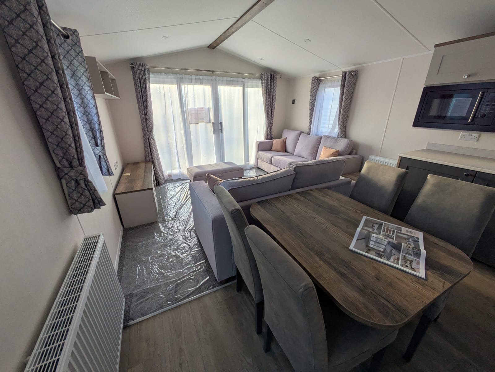 2025 Willerby Malton 35x12 2 Bed Static Caravan for Sale | Ideal Caravans Large Image 3