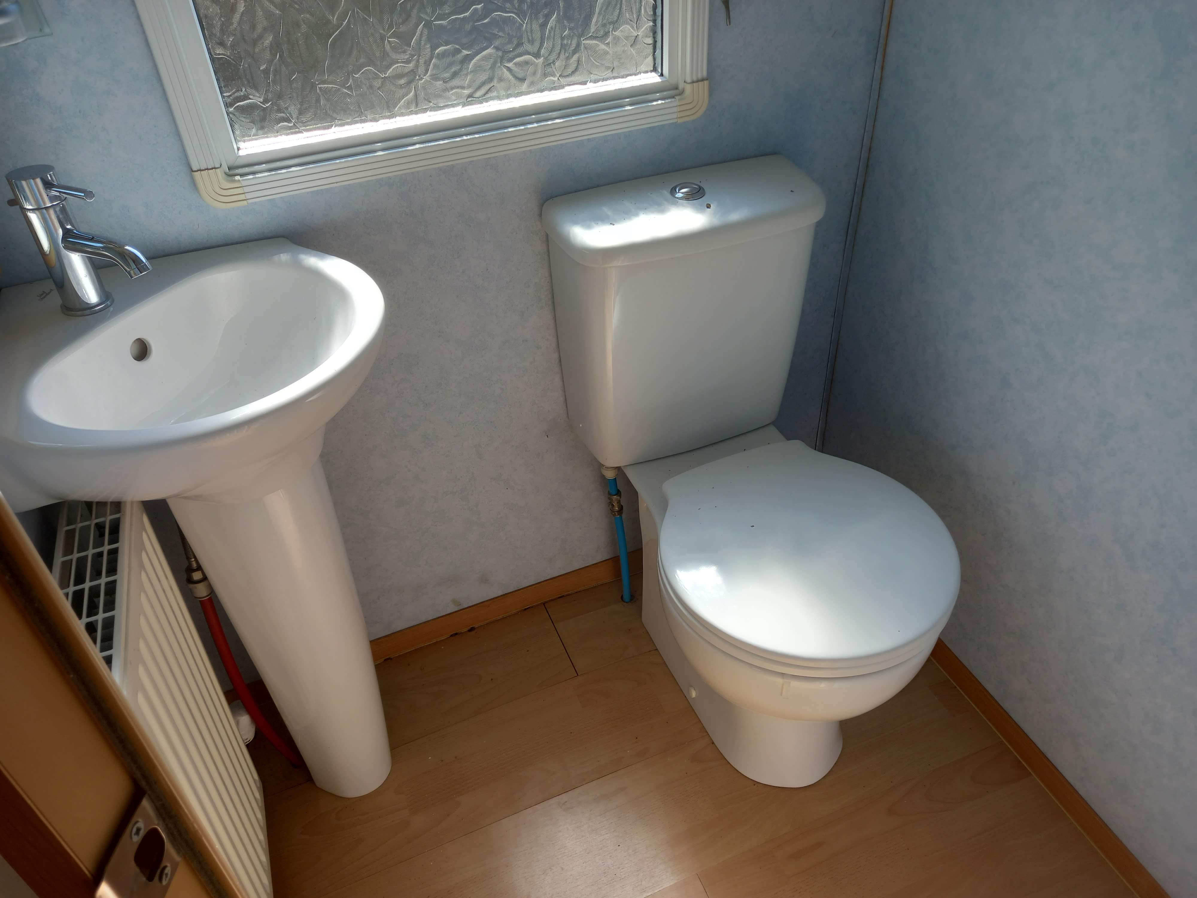 Swift Debut ES: Static Caravans for Temporary Living, Self-Build & Renovation, Adderstone, Belford Large Image 5