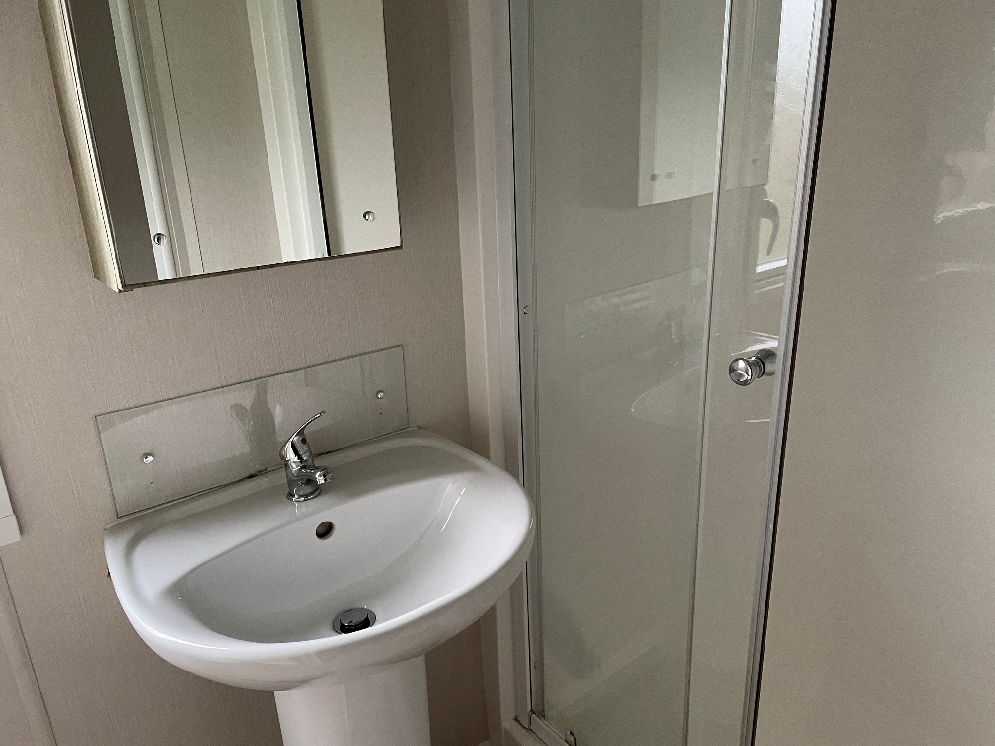 Willerby Skye 3 Bedrooms PreOwned Static Caravans for sale, Langley