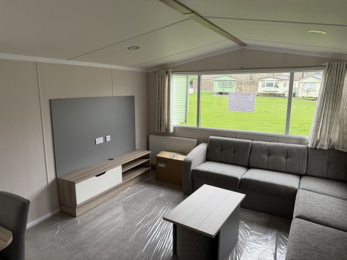 2025 Swift Royan at The Butts, Stanhope | Ideal Caravans Image 3