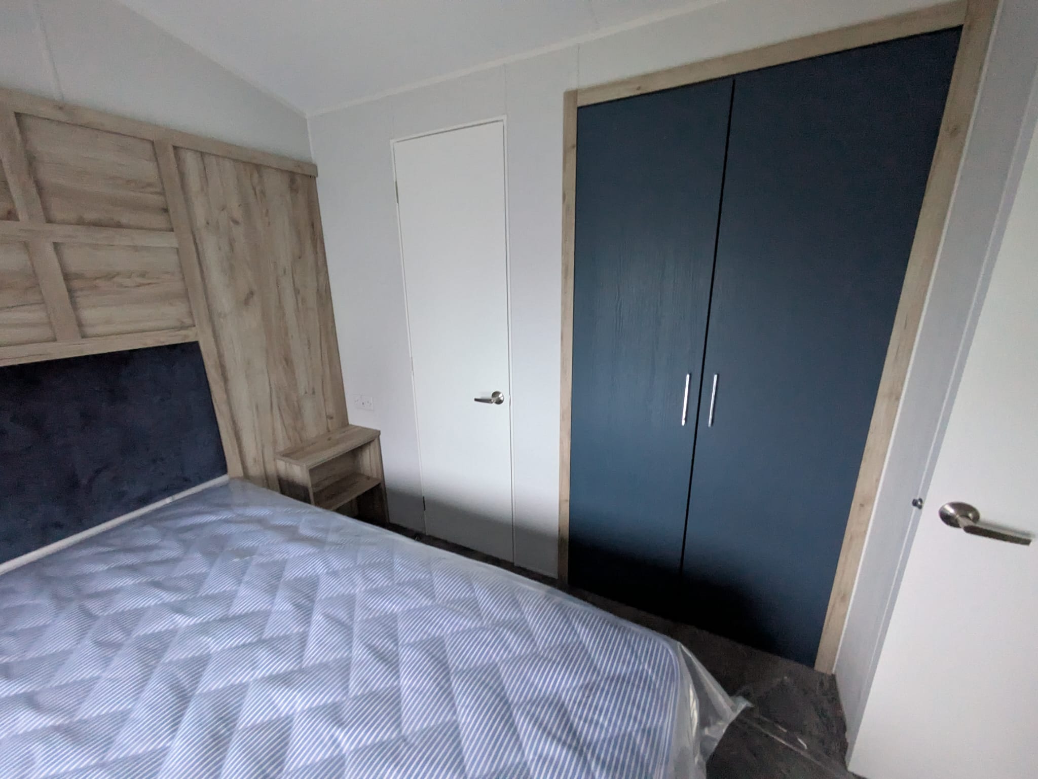 New 2026 Willerby Ashford | 2 Bedroom Holiday Home | Ideal Caravans Image 2