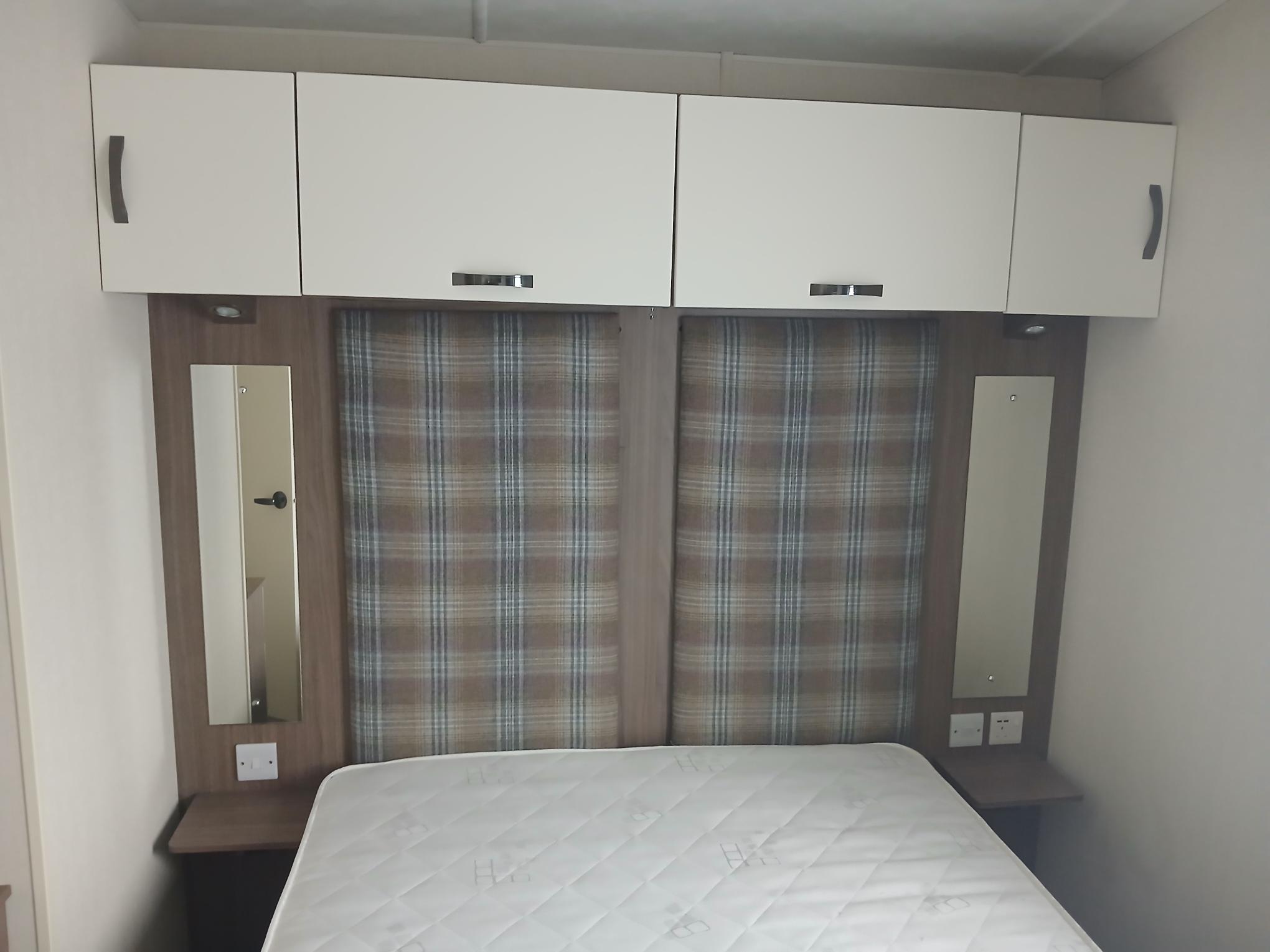 Pre-Owned 2013 Victory Gainford 36x12 | 2 Bed | Ideal Caravans Image 2