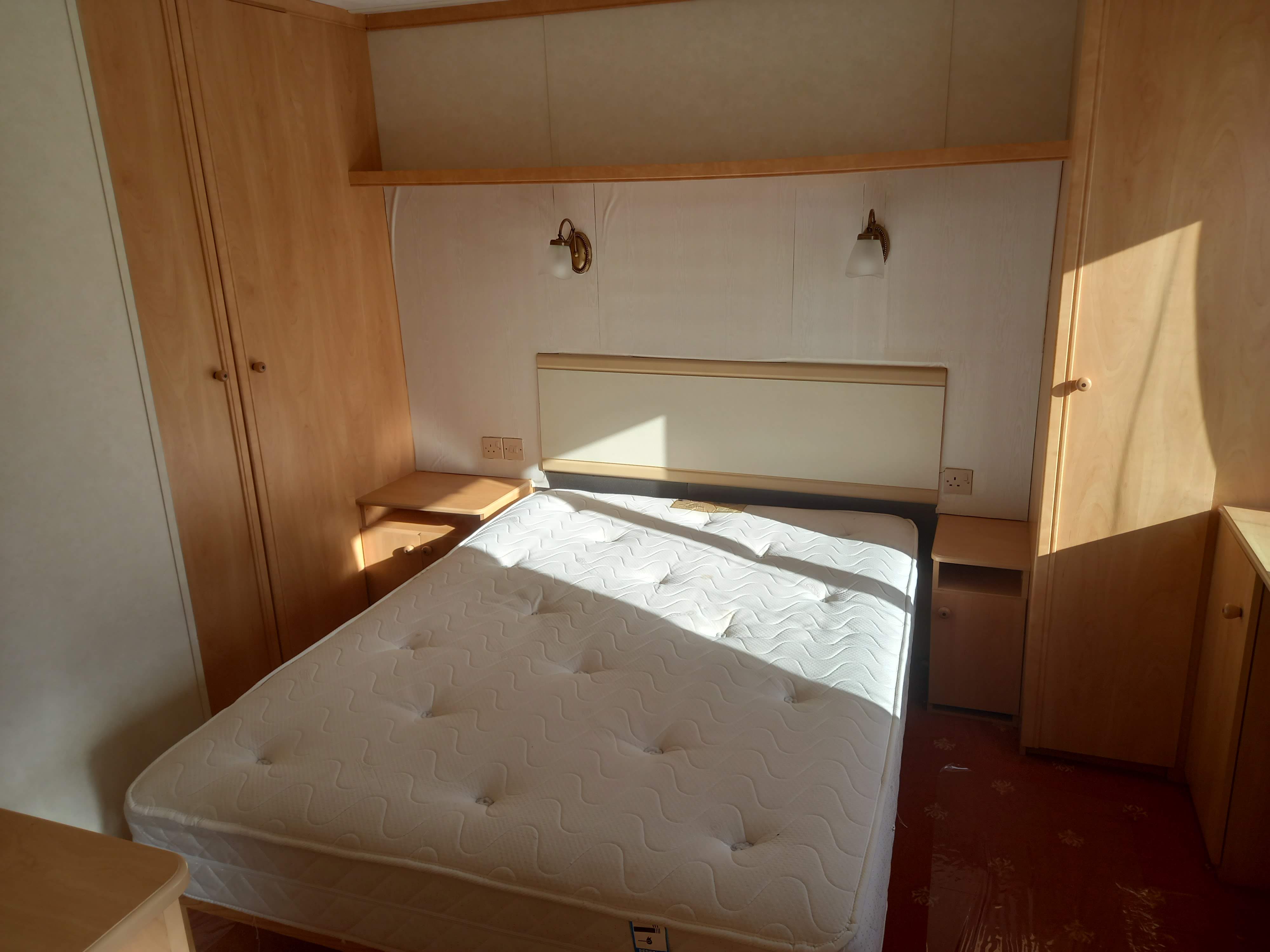 2004 Carnaby Freestyle 35x12 2 Bed | �9,995 | Ideal Caravans Image 3