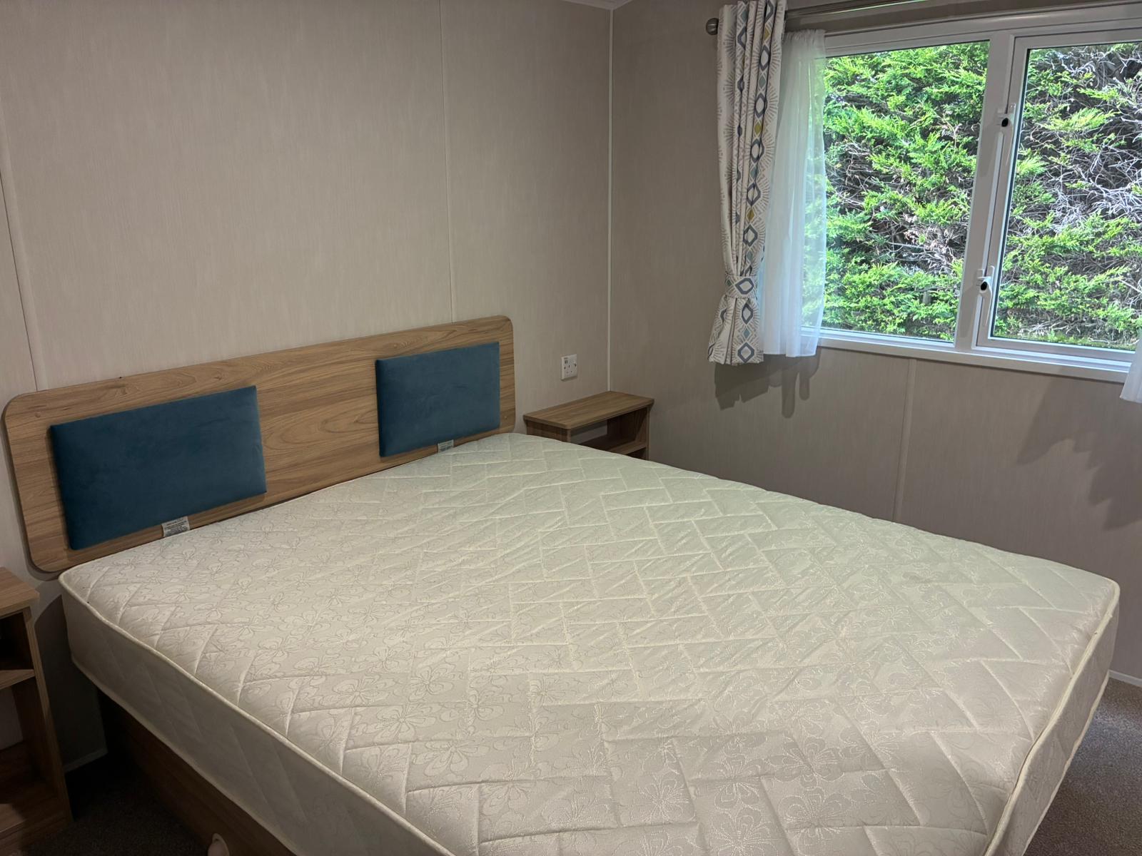 2017 Willerby Lymington 35x12 2 Bed for Sale, Seldom Seen Caravan Park Image 3