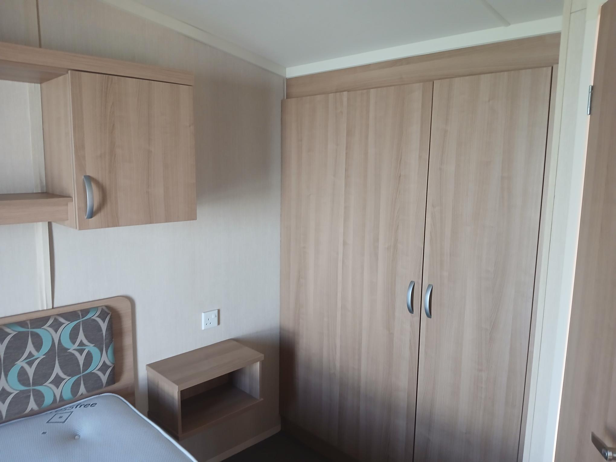 Pre-Owned 2015 Ideal Adventurer 35x12 2 Bed for Sale at Stanhope Caravan Park Image 4