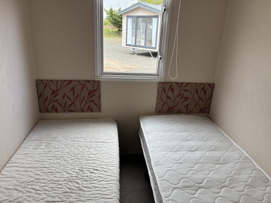 Temporary Accommodation Caravan | 2014 Willerby Vacation 3 Bed For Sale Image 3